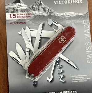 Victorinox huntsman 15 functions swiss army knife